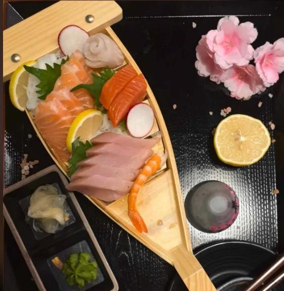 Closer looks of sushi 2