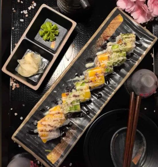 Closer looks of sushi 7